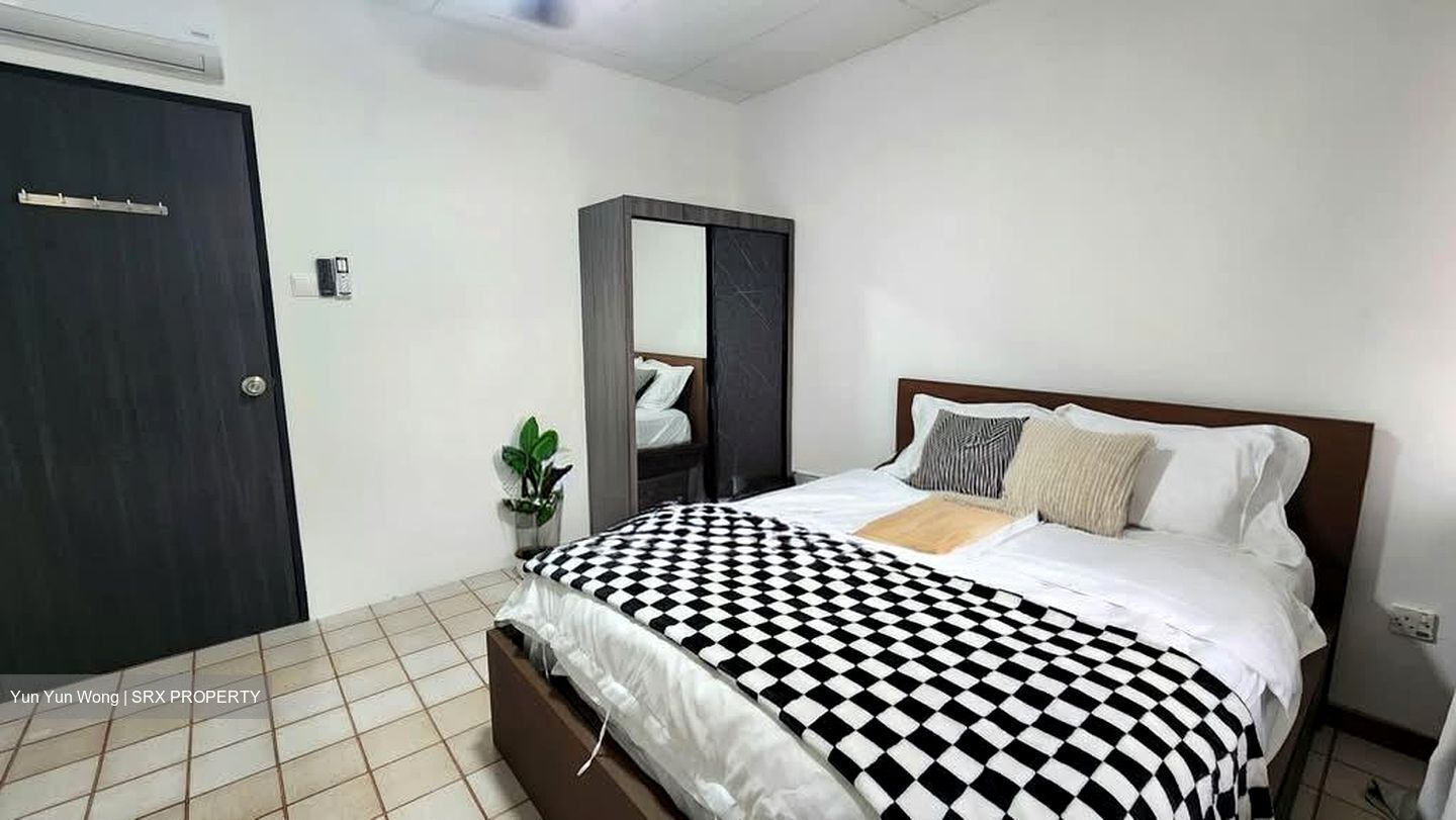 Pine Grove (D21), Condominium #566701291